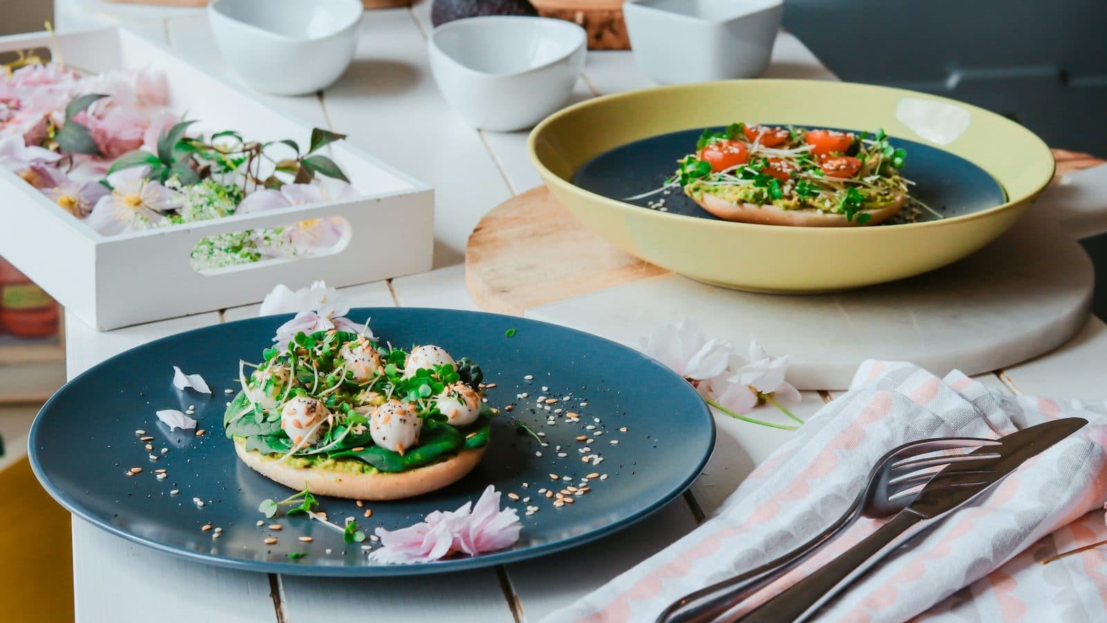 cake with icings served on desert plates